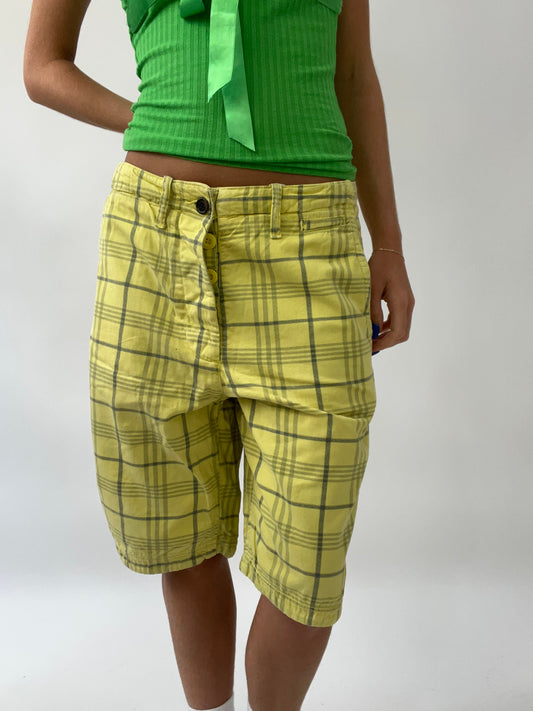 FRUITY DROP | medium yellow checkered jorts