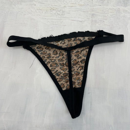 PARIS HILTON DROP | small black leopard print thong