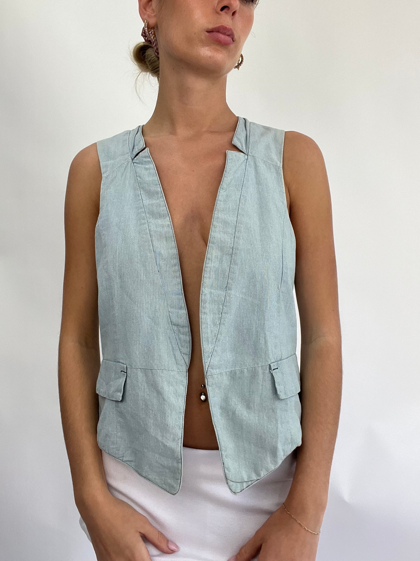 COASTAL COWGIRL DROP | large old label zara denim waist coat