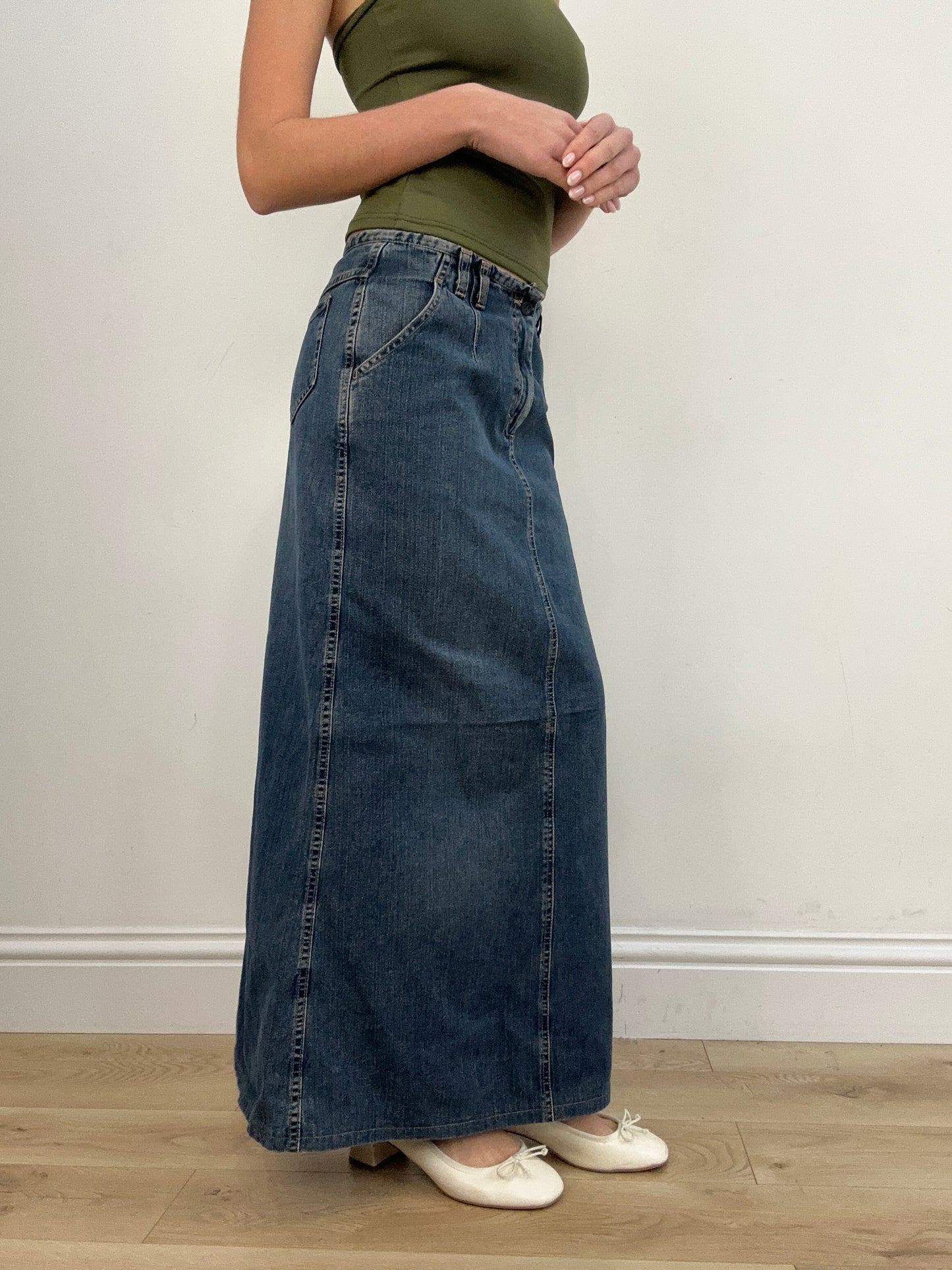 vintage edit six | small dark wash sisley maxi skirt