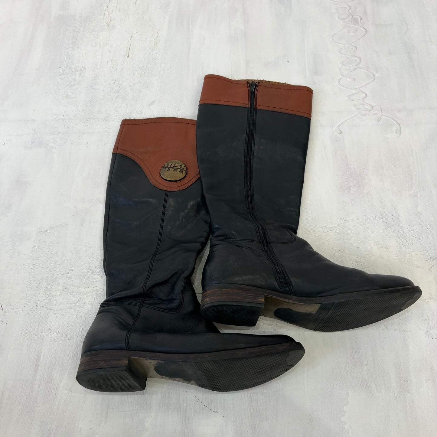 ⭐️90s MINIMALISM DROP | black and brown miss sixty boots