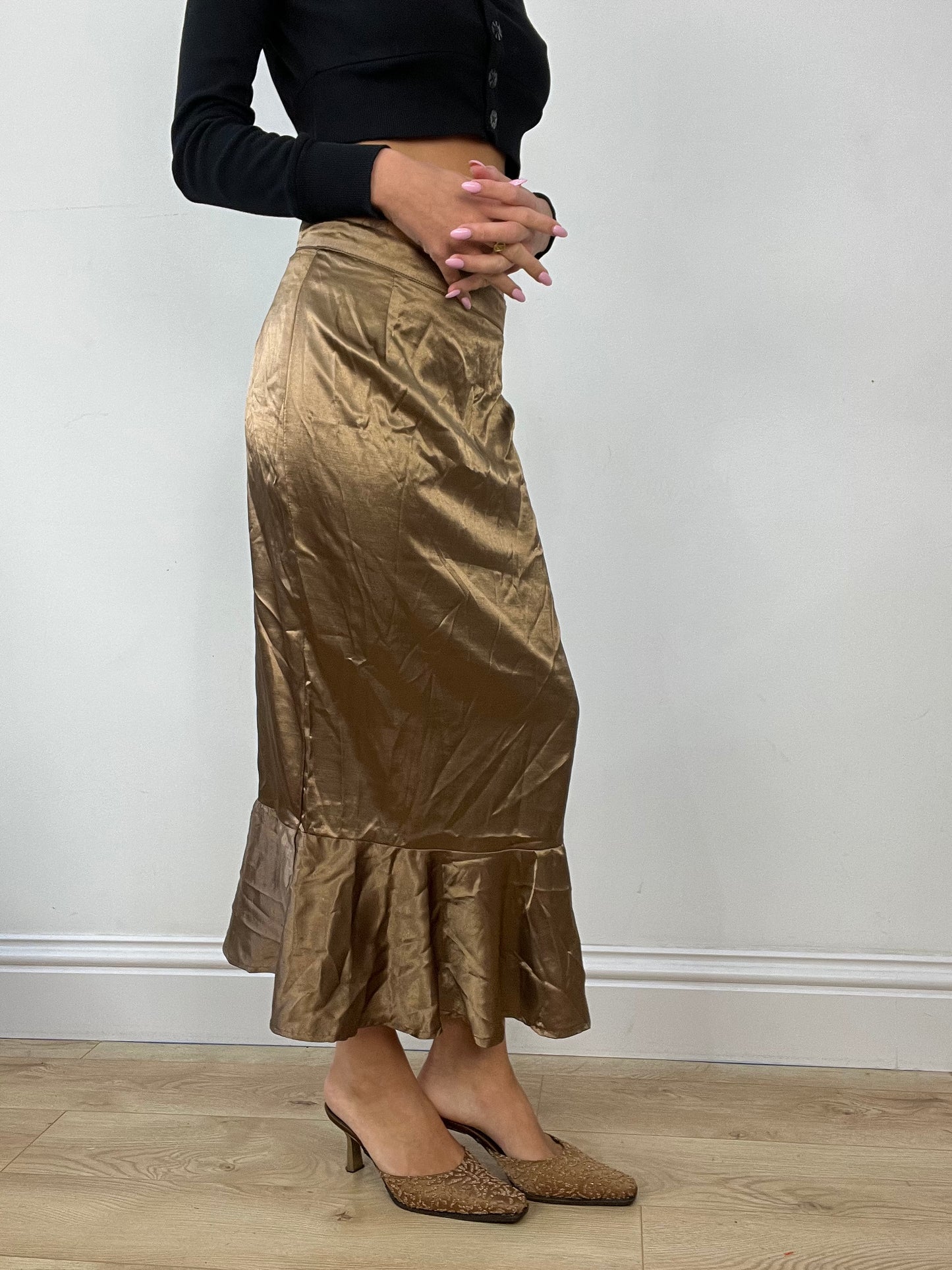 💻 LIBRARIAN CORE | small gold satin maxi skirt