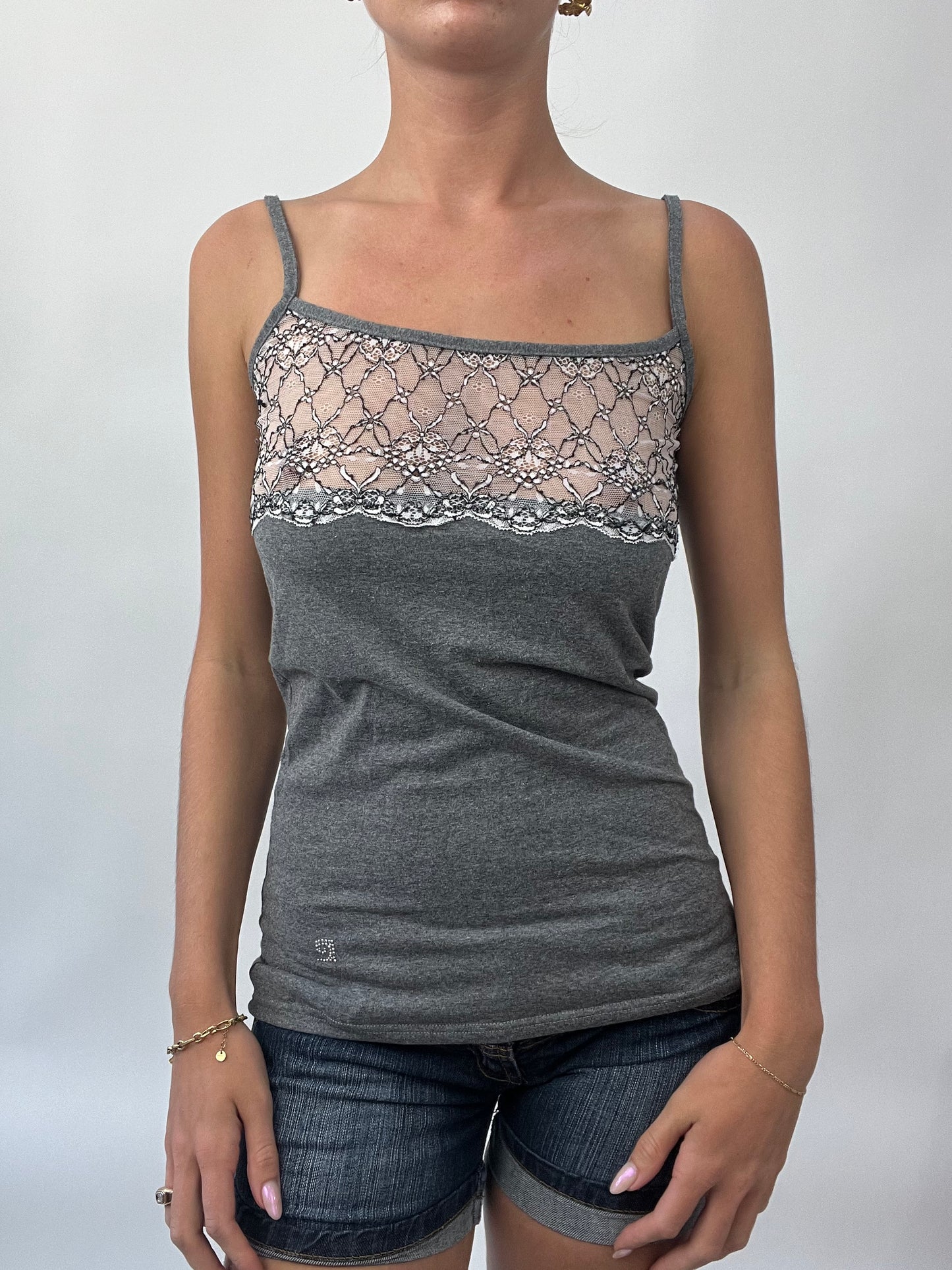 BRAT GIRL SUMMER DROP | medium grey cami with lace bust detail