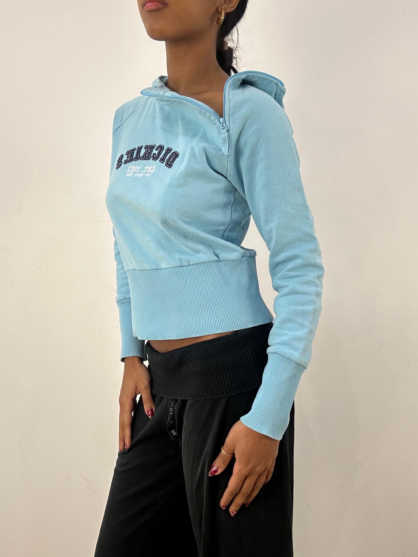 vintage edit six | extra small baby blue dickies jumper