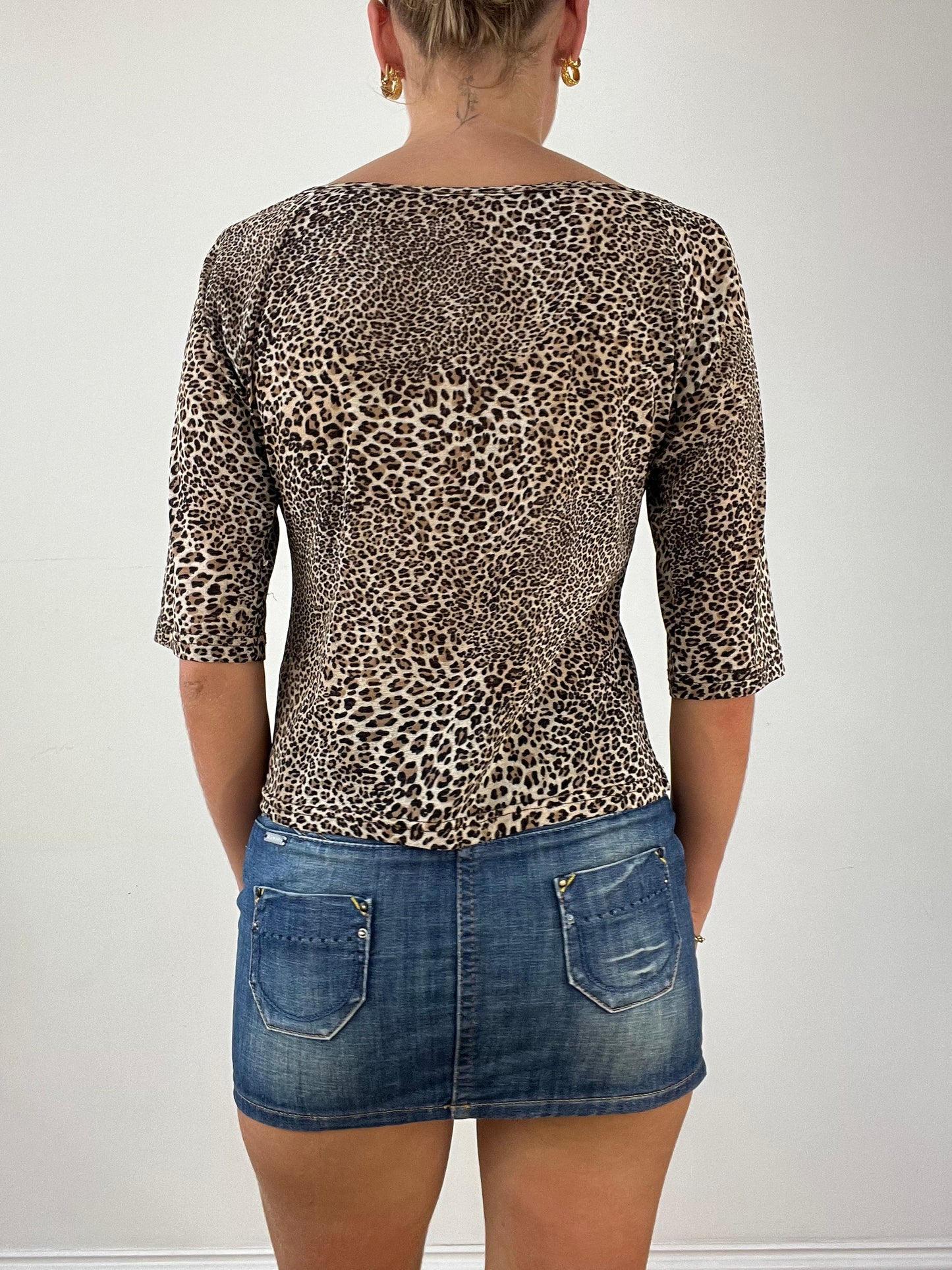 OFFICE GIRLIE | medium brown leopard print top with lace trim