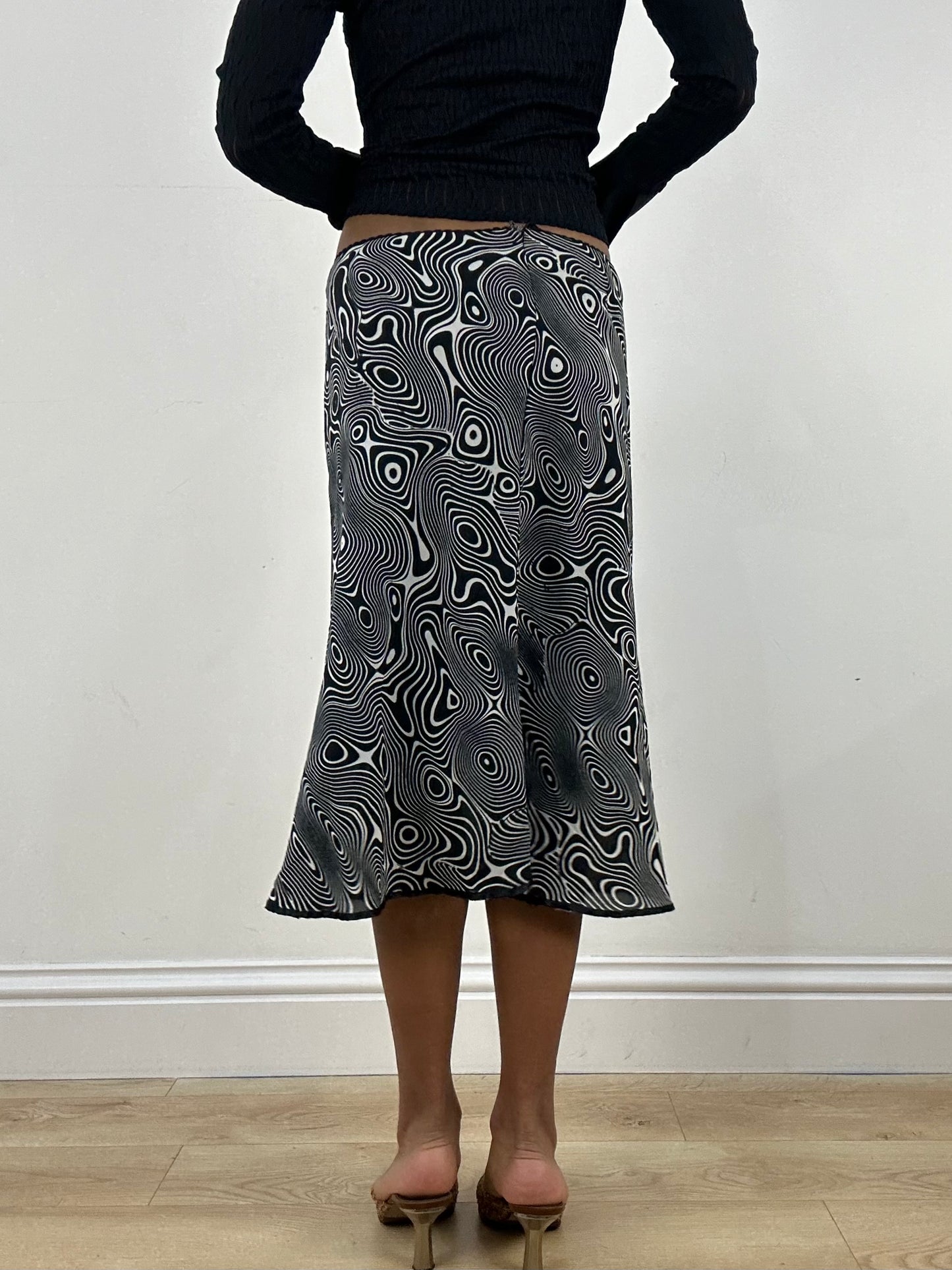 vintage edit: office siren | medium black and white midi skirt