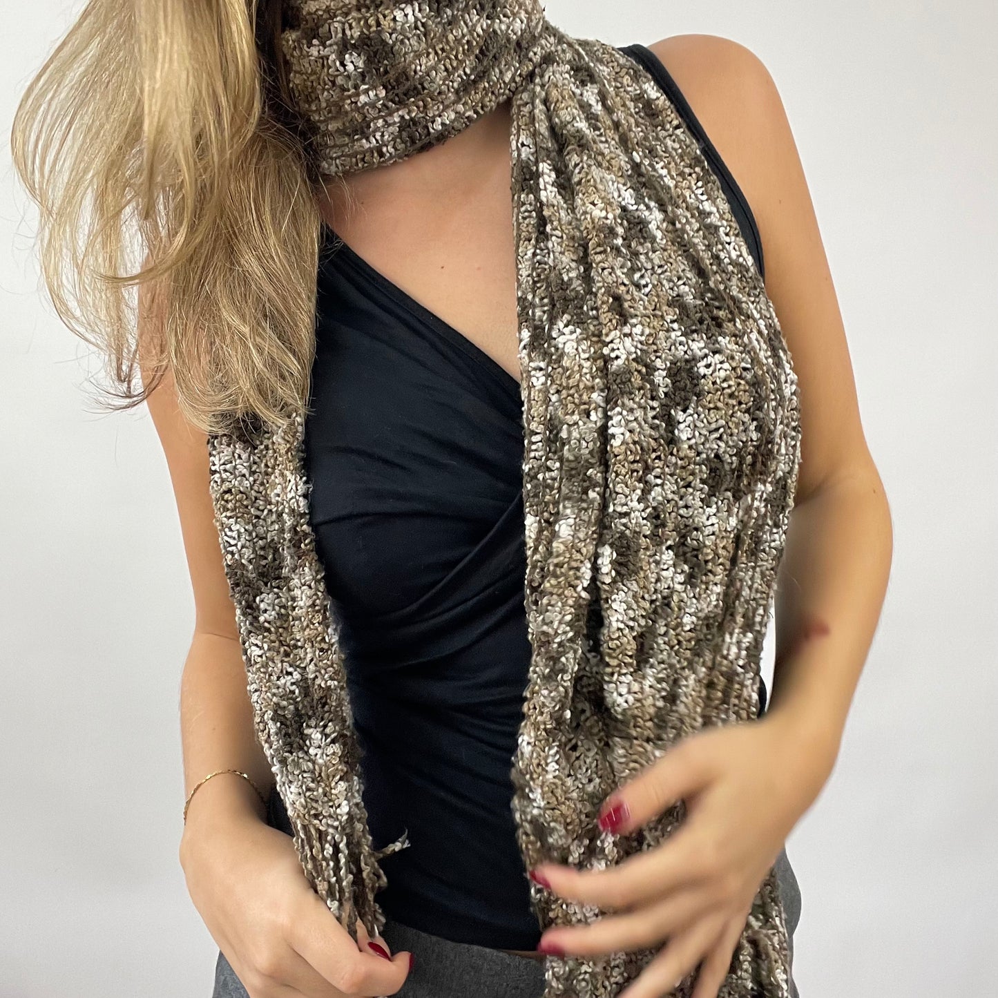 90s MINIMALISM DROP | brown and white patterned scarf