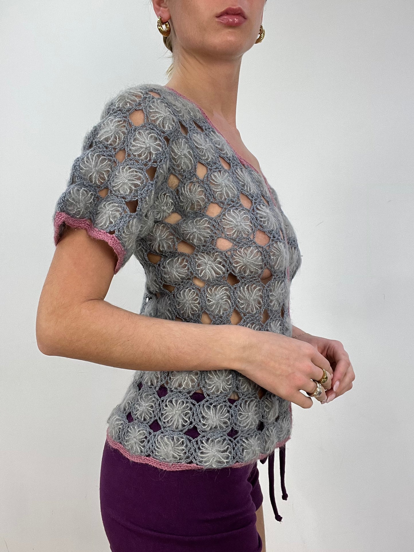 vintage edit nine | medium grey and pink floral crochet jumper top