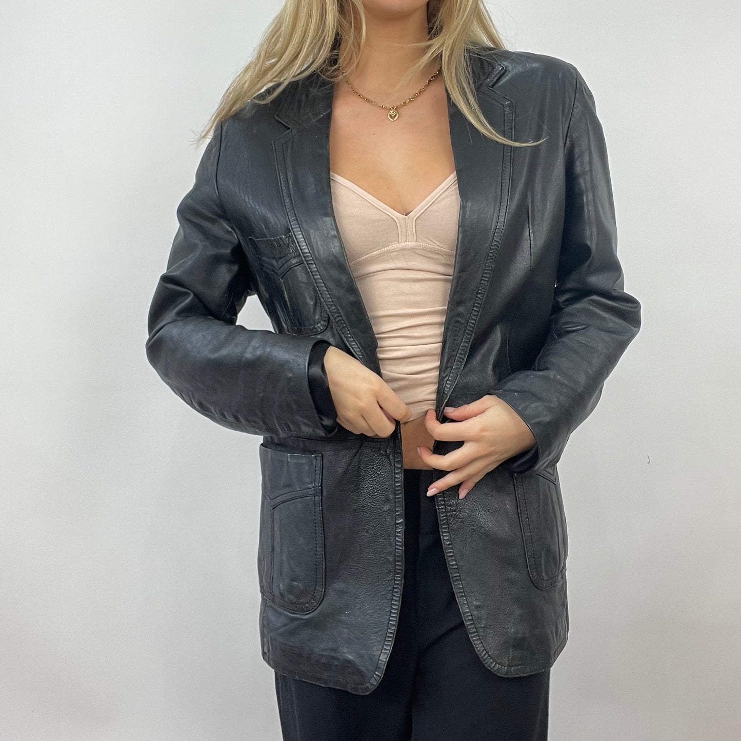 💚 QUIET LUXURY DROP | medium black faux leather blazer jacket