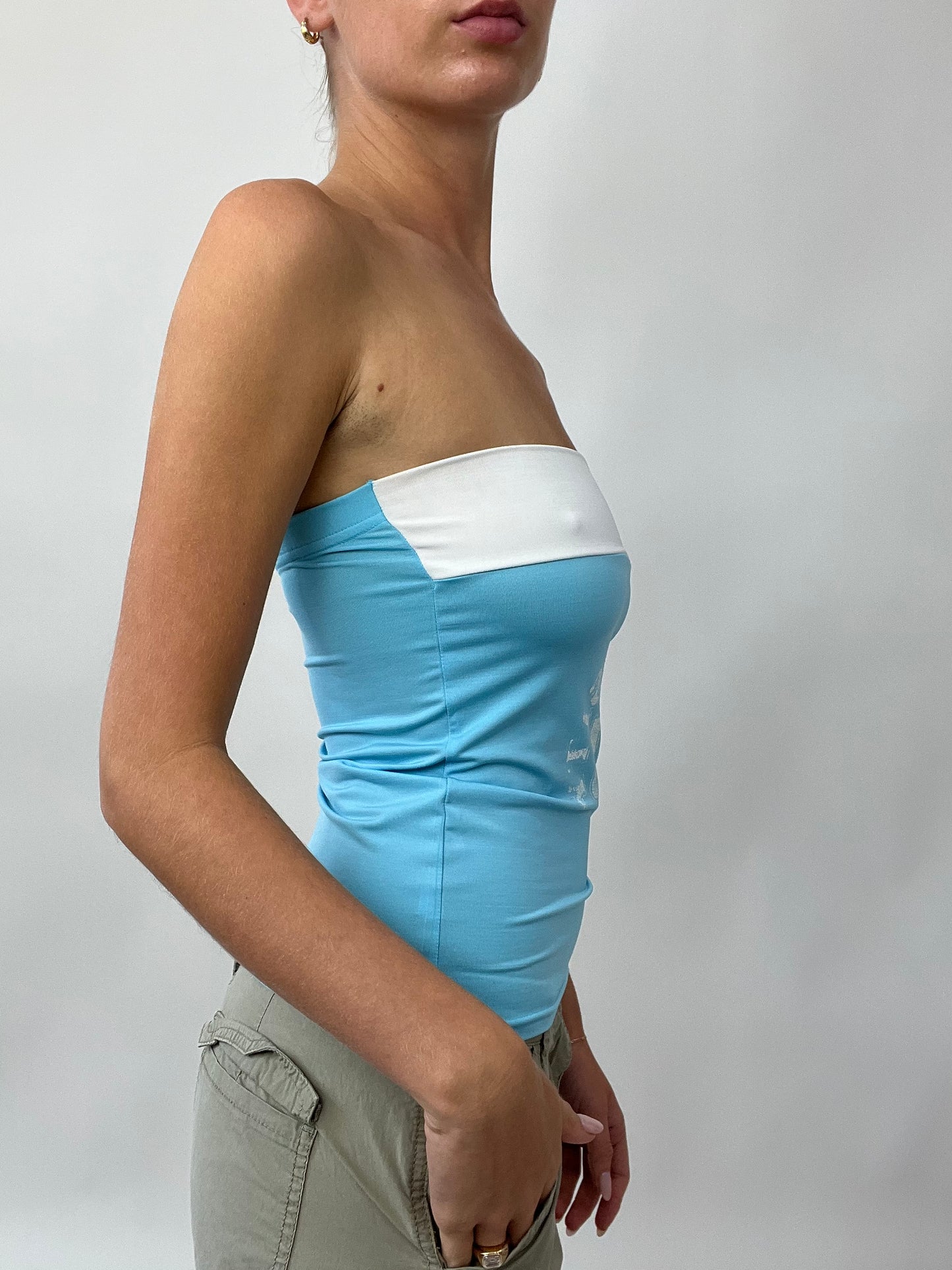 PUB GARDEN DROP | small blue and white sporty bandeau