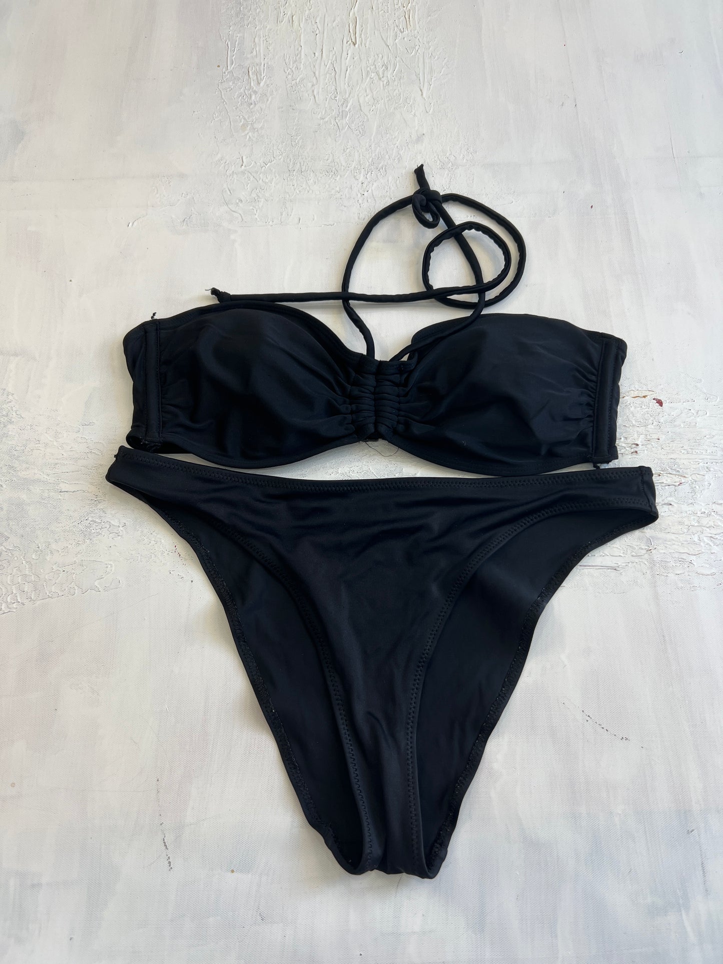 💻 BRITISH SUMMER GIRL DROP | large black halterneck bikini set