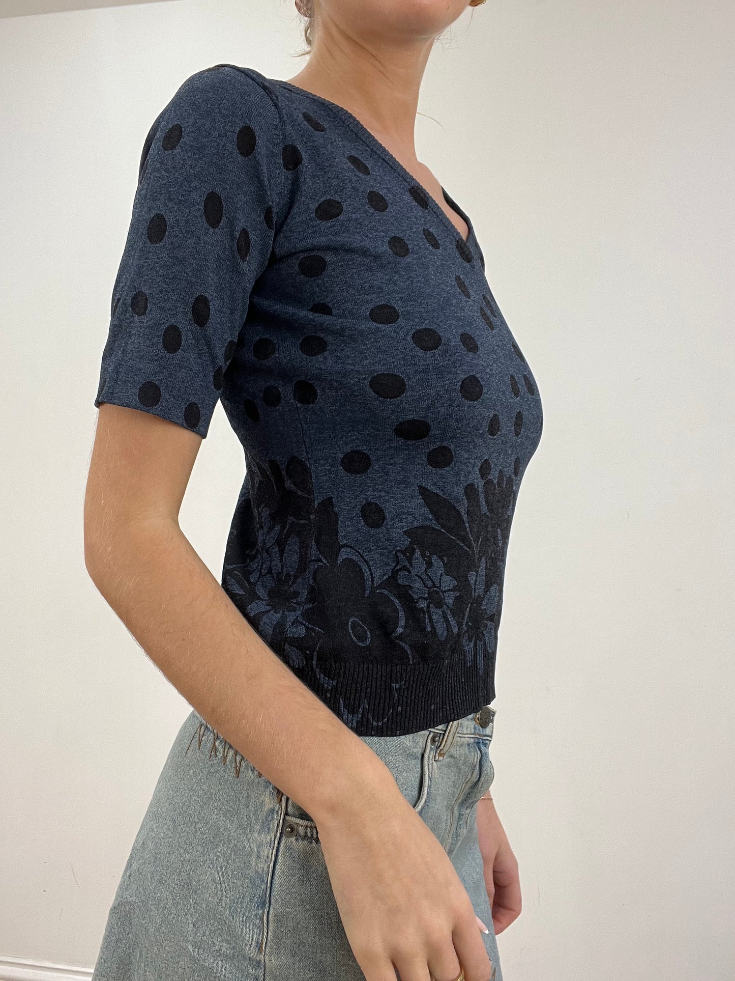 BEST PICKS | small navy polka dot and floral top