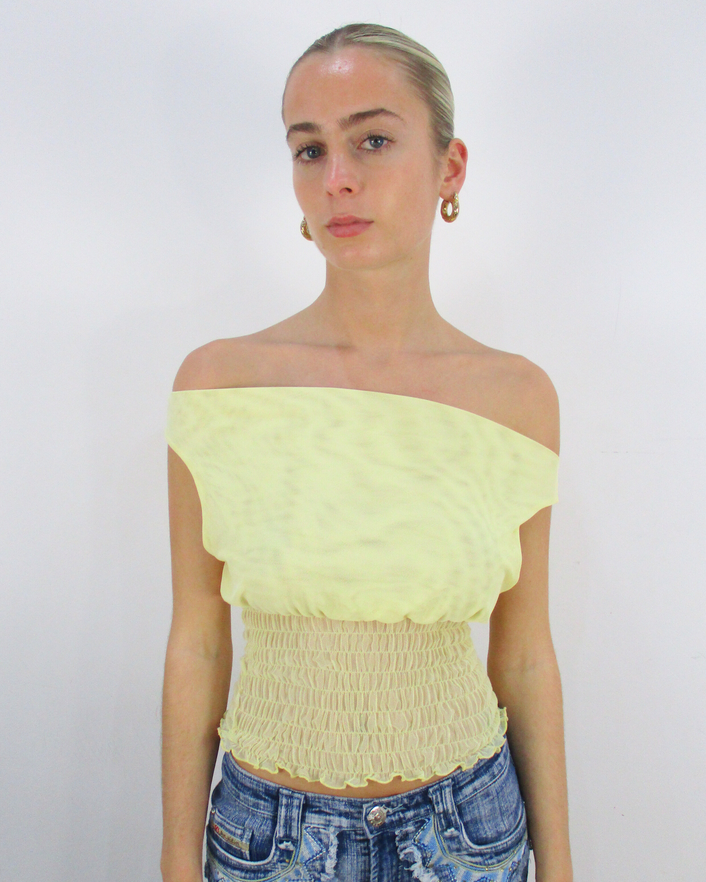 the poppy top in butter yellow