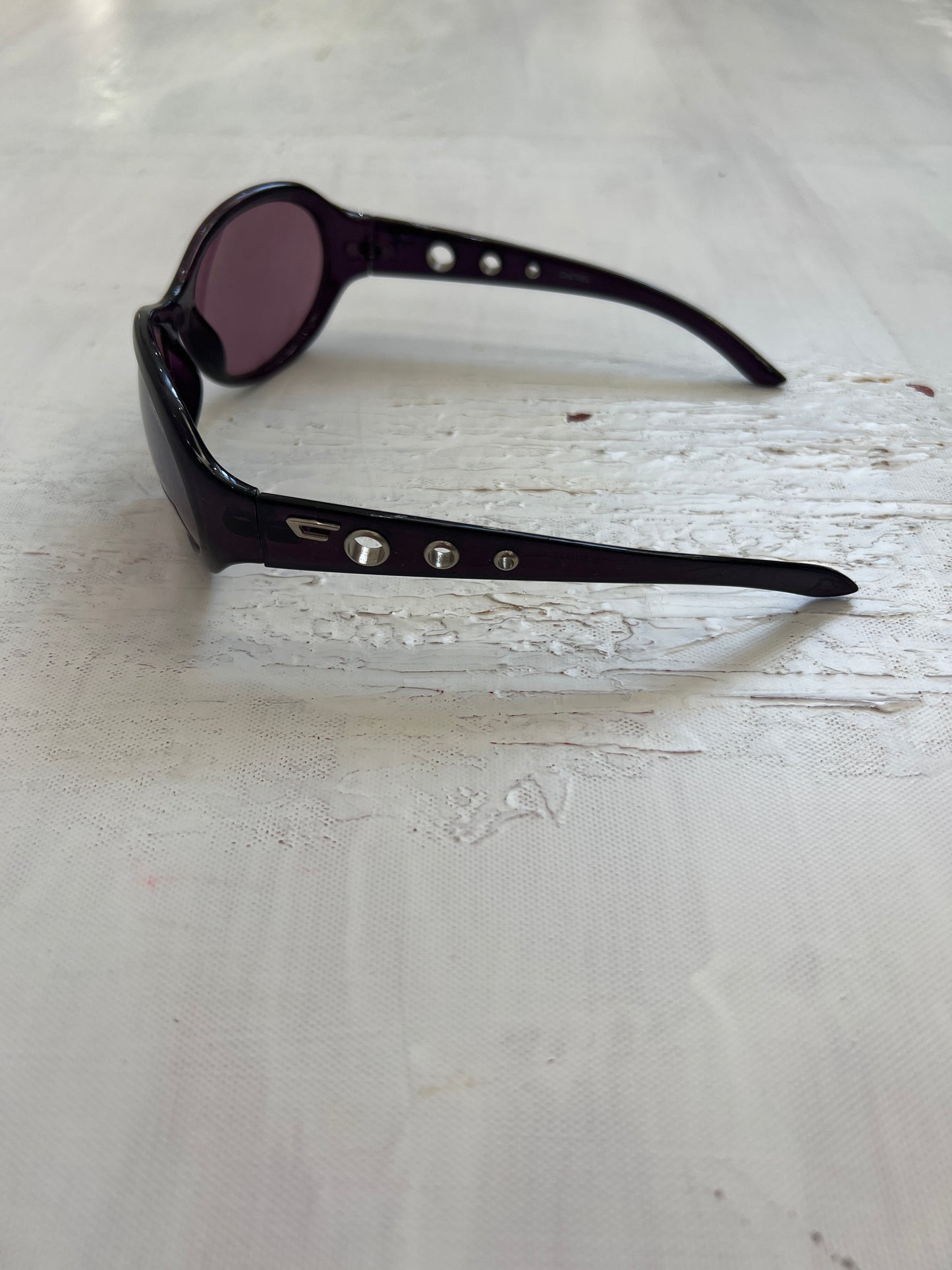 BRAT GIRL SUMMER DROP | black diesel style sunglasses with silver detail