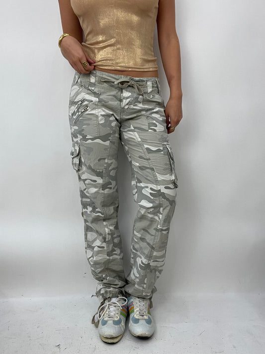 CITY BREAK DROP | medium khaki camo cargo trousers with drawstring