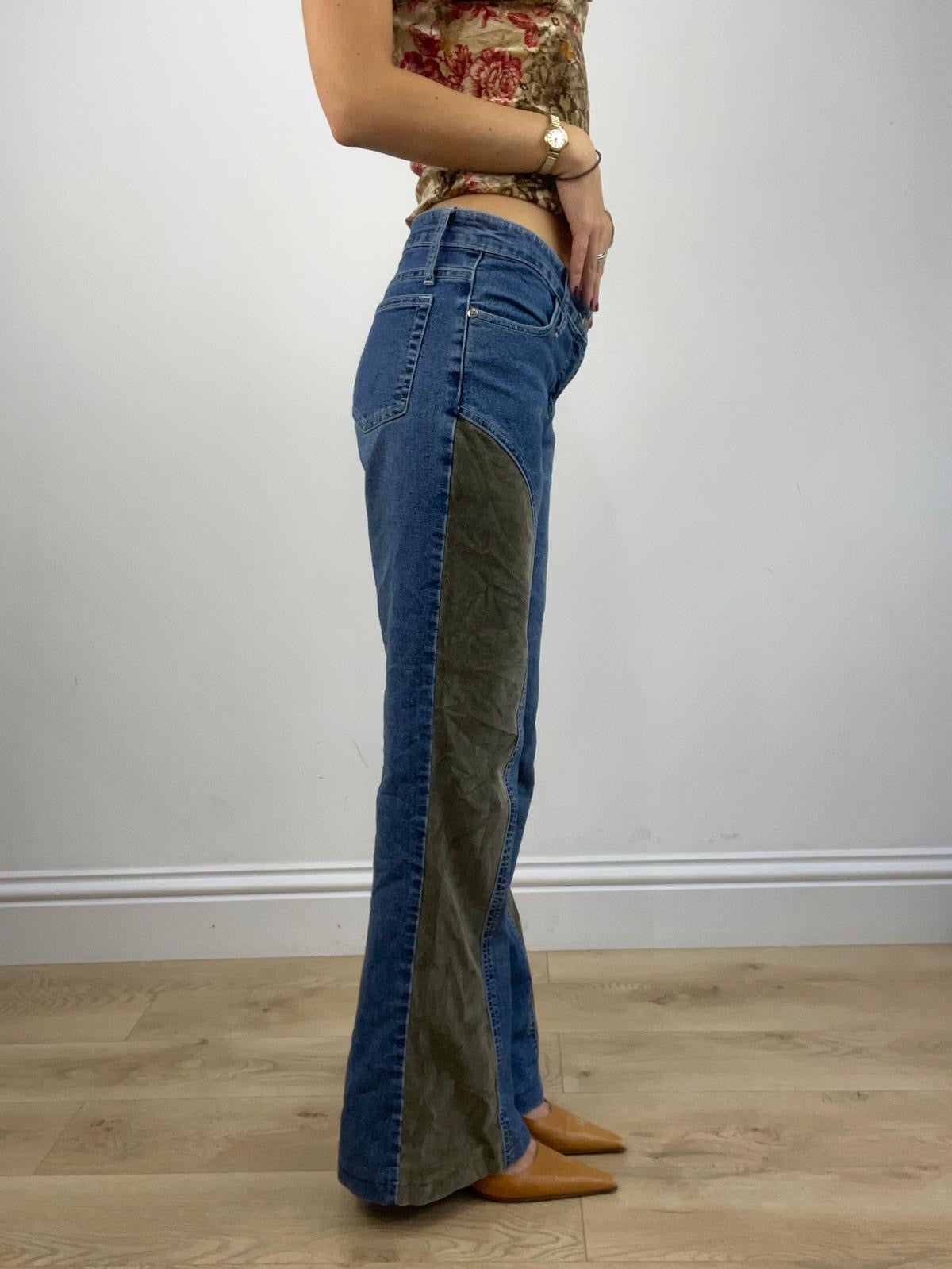 BUFFY THE VAMPIRE SLAYER | xs midwash jeans with corduroy cut out