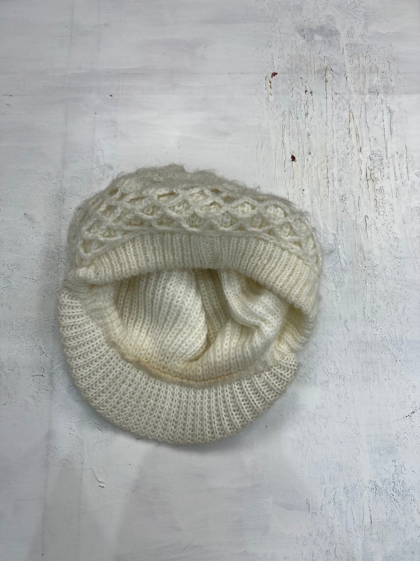 countryside | white knitted beanie cap