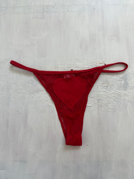 BRAT GIRL SUMMER DROP | medium red lace intimissimi thong