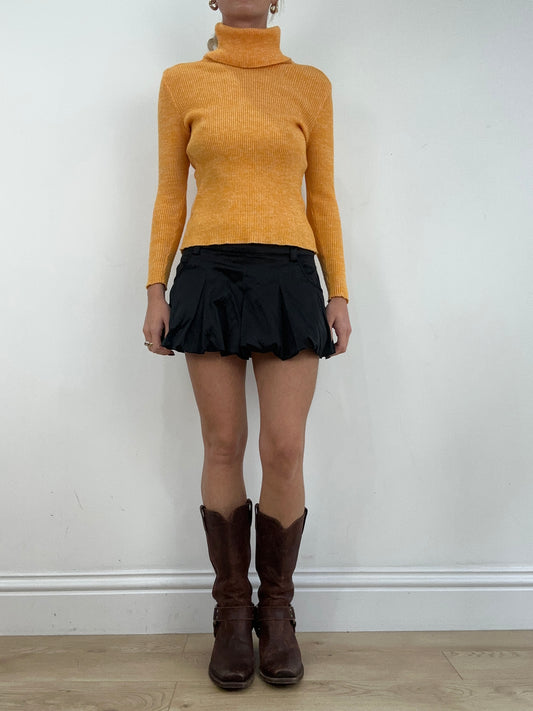 WINTER ESSENTIALS | small orange ribbed roll neck jumper