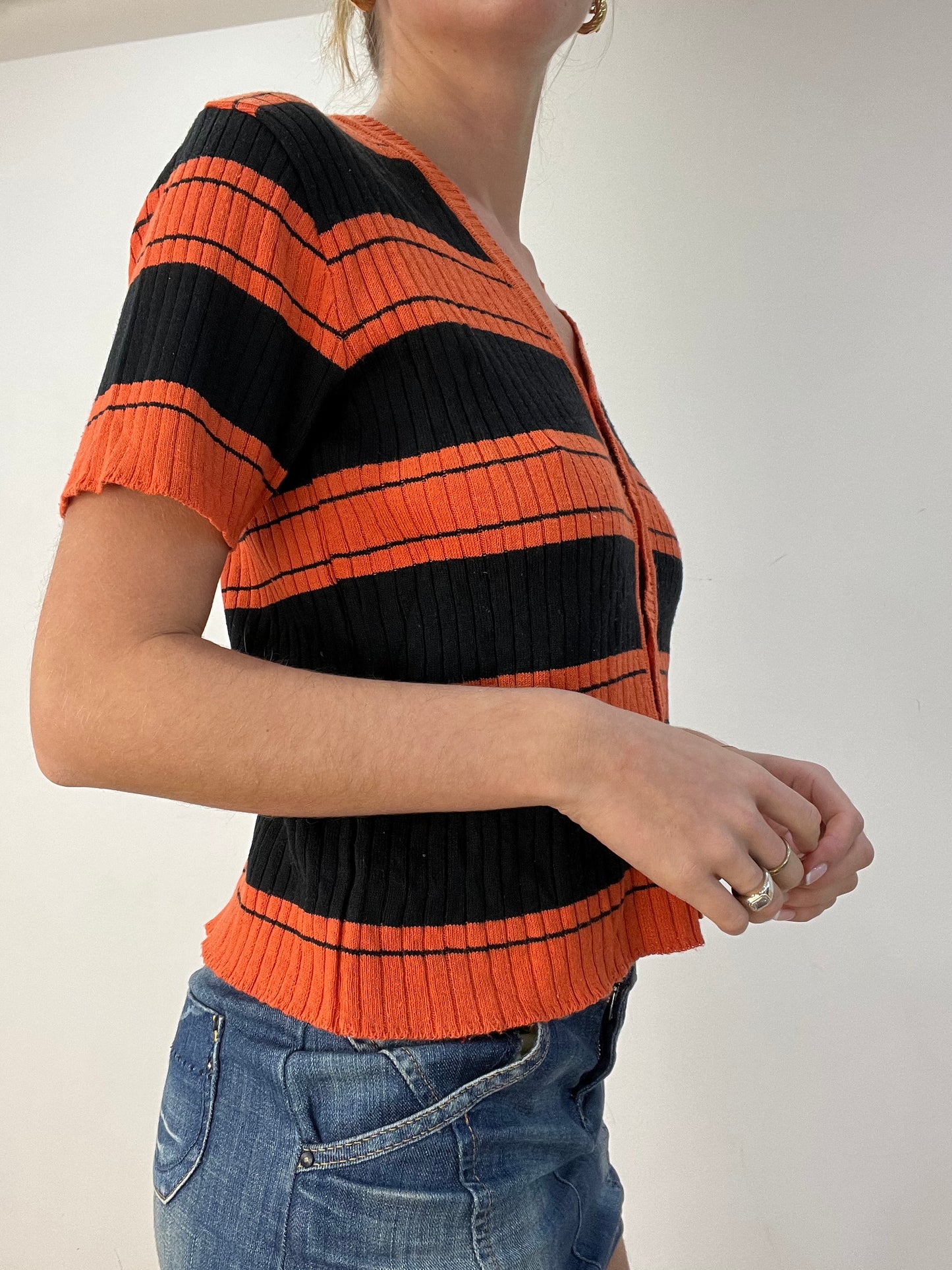 BEST PICKS | medium orange and black striped cardigan