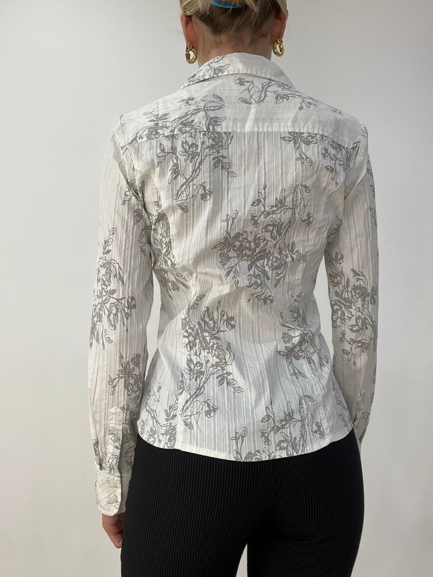 BEST PICKS | medium white floral print shirt