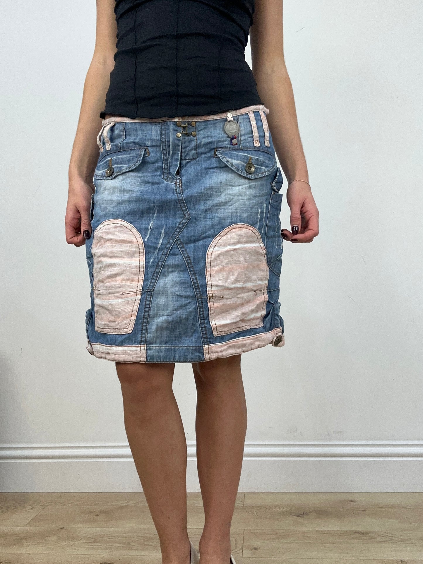 vintage edit two | small mid wash denim skirt