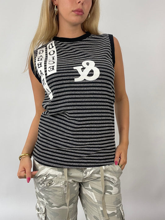CITY BREAK DROP | xl black d&g style striped vest with logo graphic