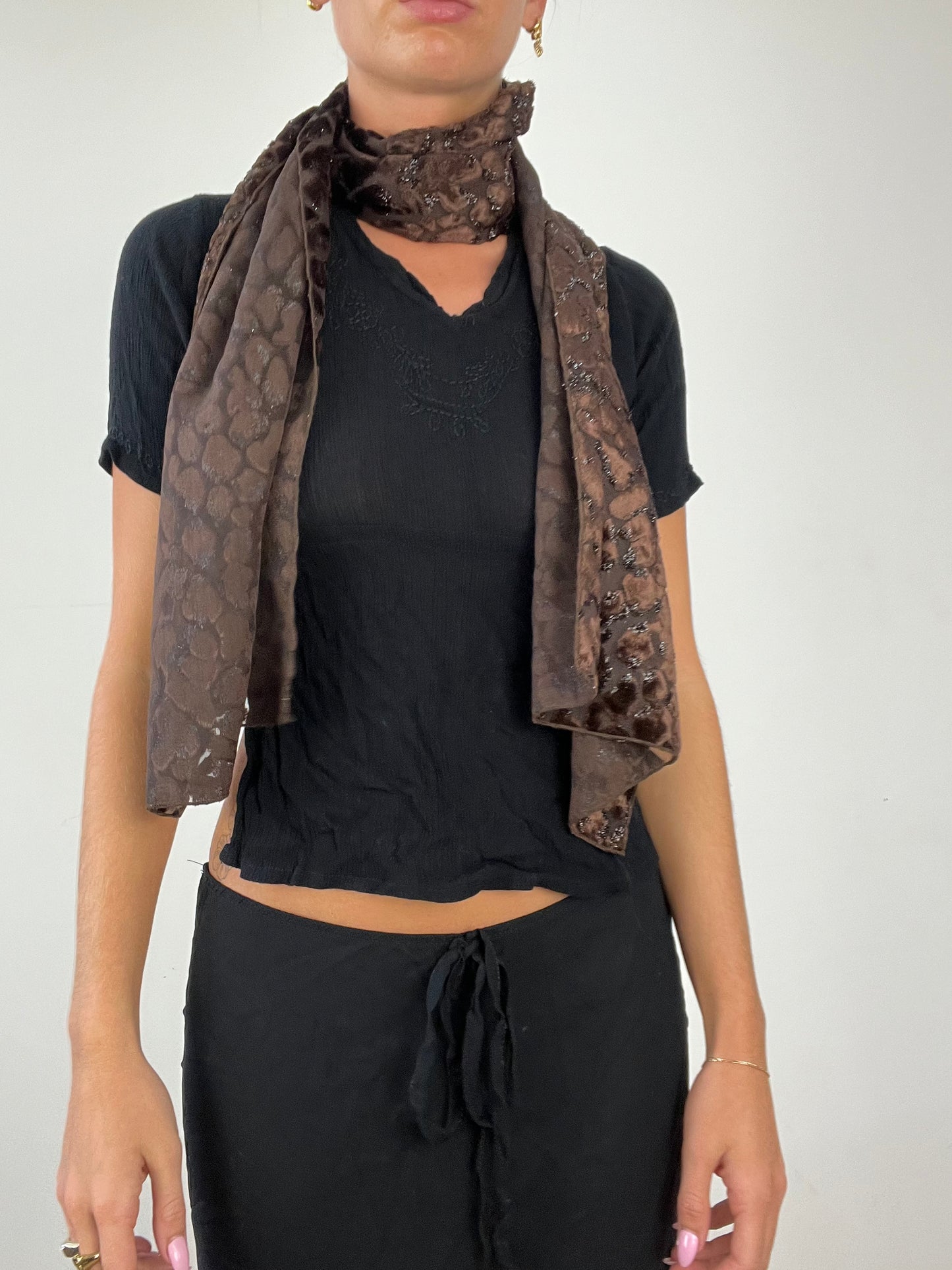 💻 LIBRARIAN CORE | brown and black leopard print scarf