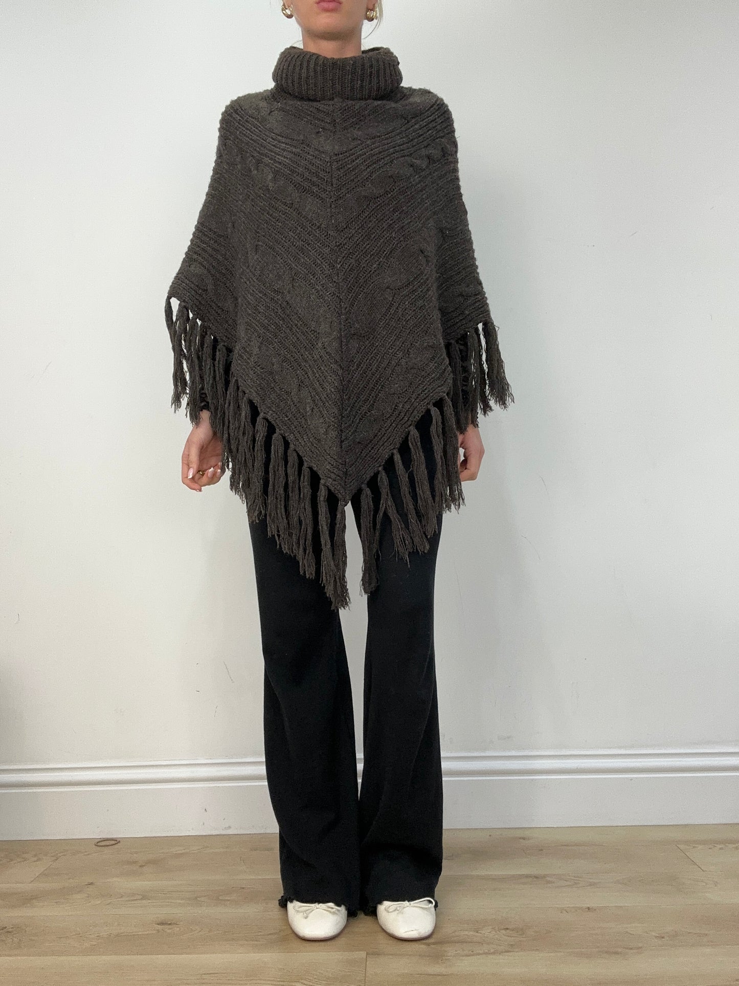 BEST PICKS | one size grey cable knit knitted poncho