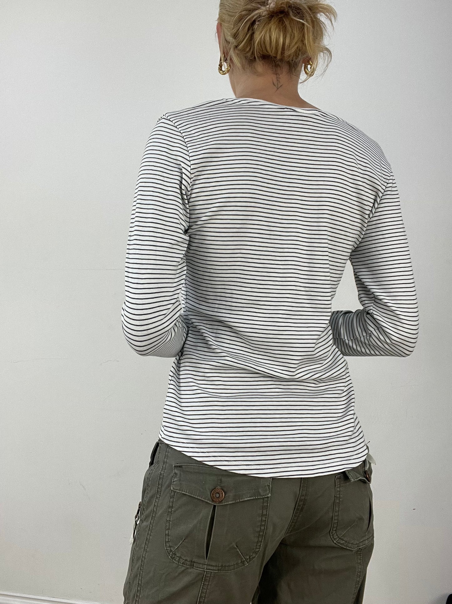 countryside | large white and navy striped long sleeve top