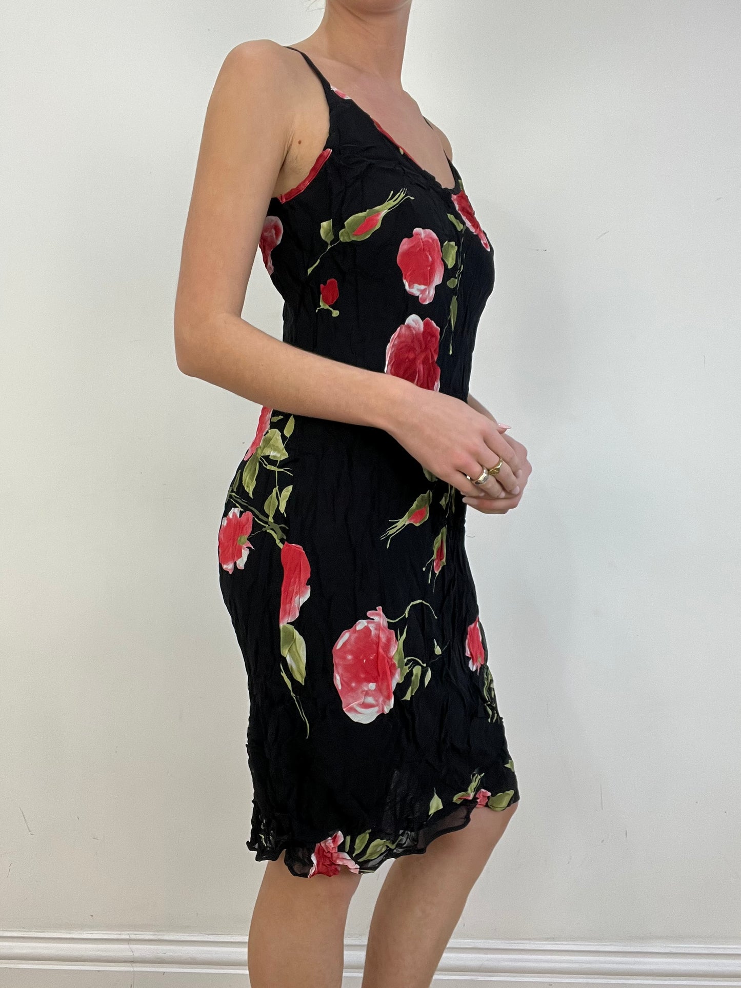 vintage edit: date night | small black and pink floral dress