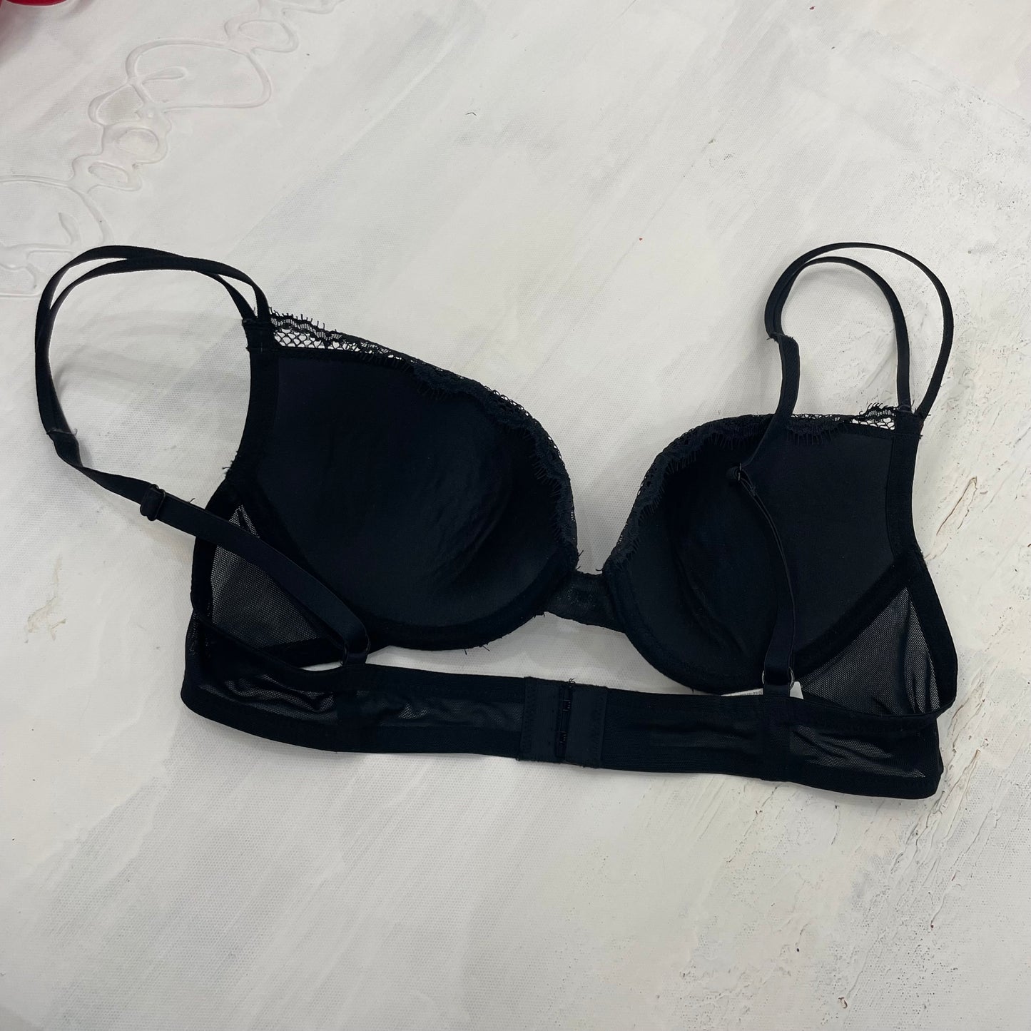 GALENTINES DAY DROP | small black padded lace bra with red underlay