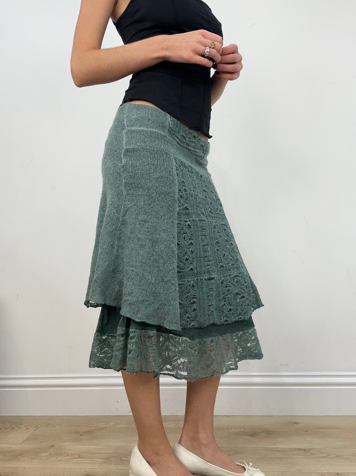 vintage edit two | medium blue knitted layered midi skirt