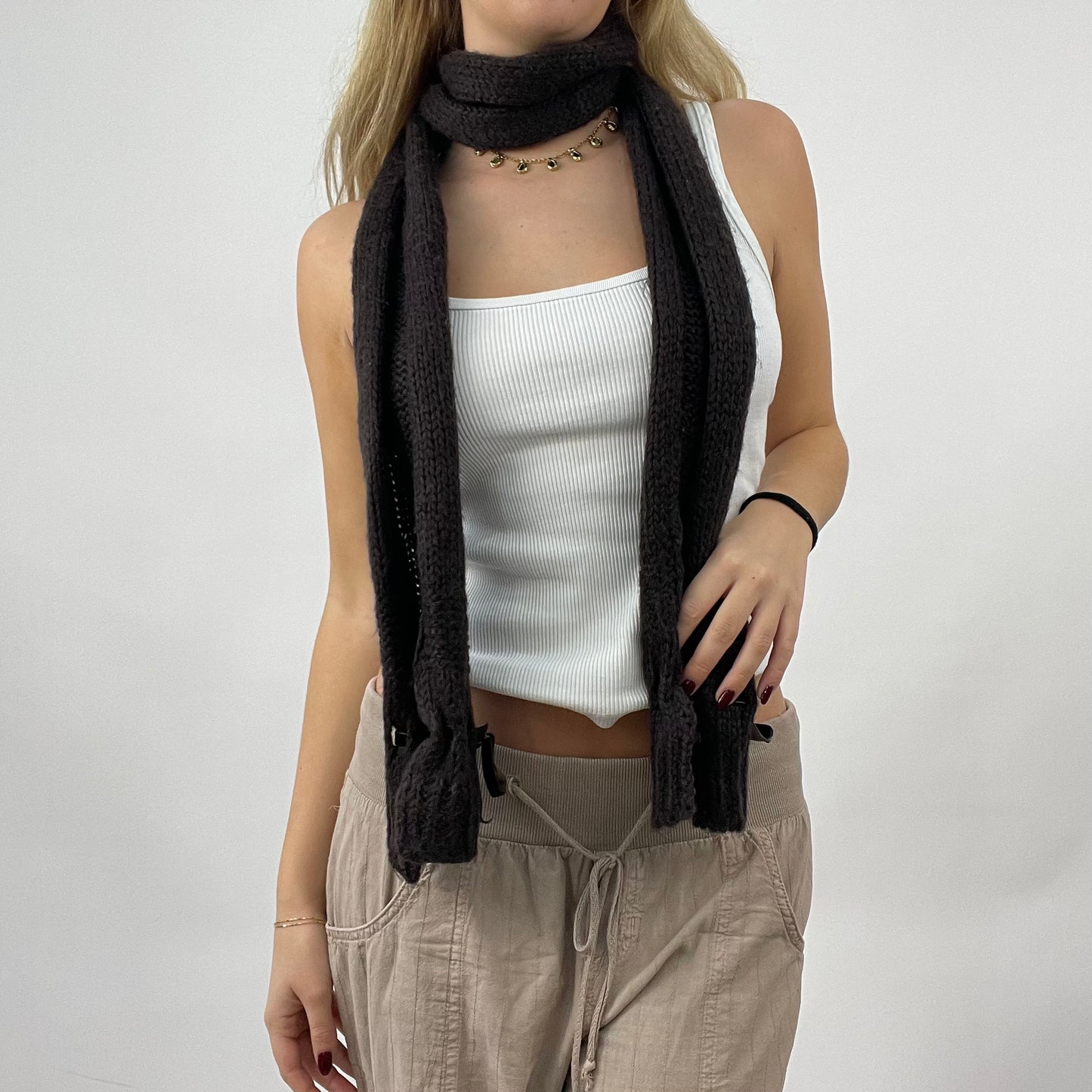 12 DAYS OF XMAS DROP | brown knit scarf with bow details