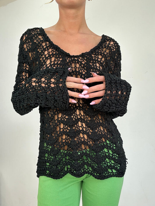 COSY CLASSICS | medium black crochet jumper