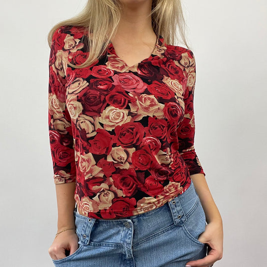 💚💻 GALENTINES DAY DROP | small red rose print 3/4 length sleeve top