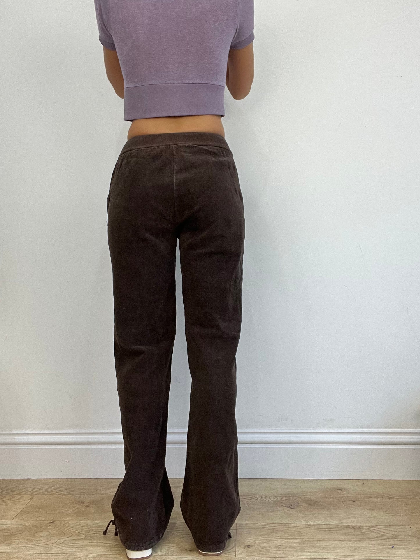 💚 COSY CLASSICS | medium brown corduroy high waisted trousers