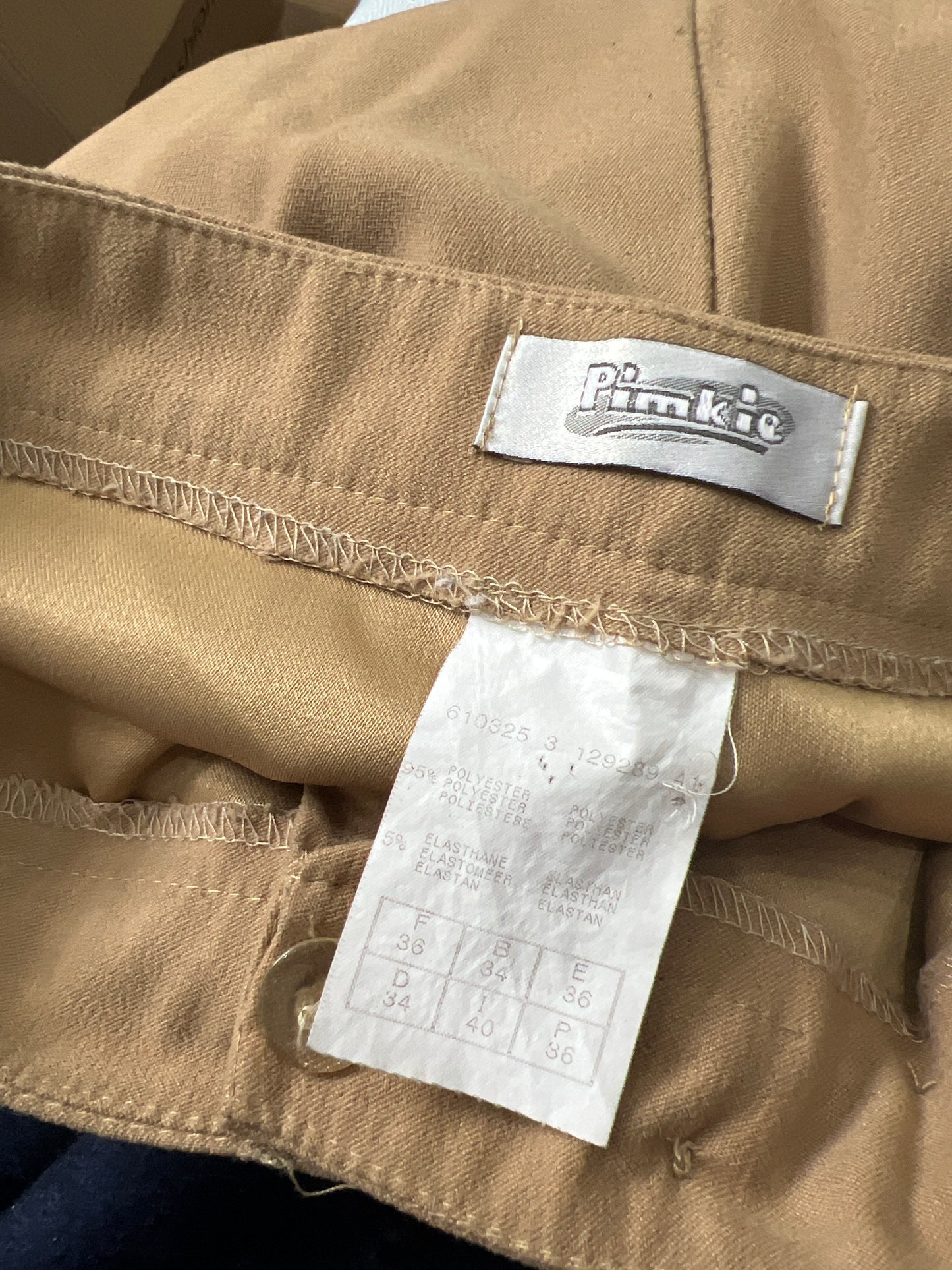 BUFFY THE VAMPIRE SLAYER | medium beige pimkie trousers