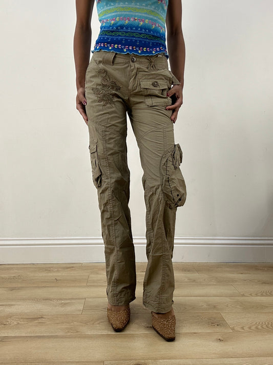 HIPPY CHIC DROP | small brown cargo style trousers with embroidery on the front