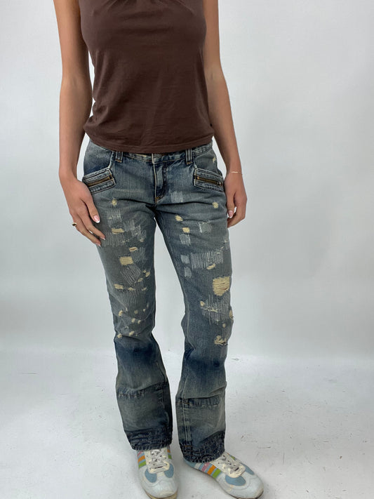 TAYLOR SWIFT DROP | medium distressed calvin klein jeans