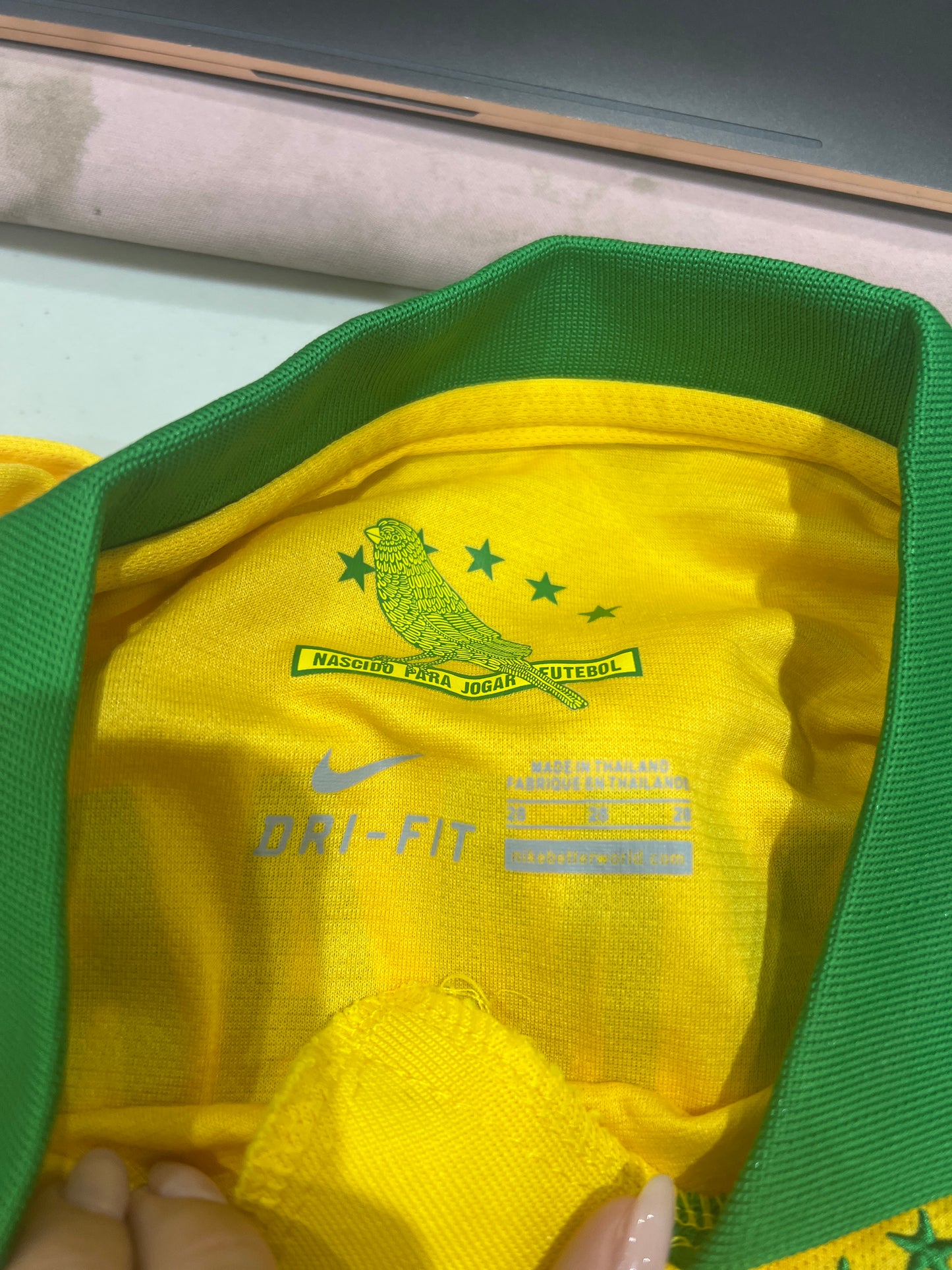 💻EUROS DROP | small yellow and green nike brazil football shirt