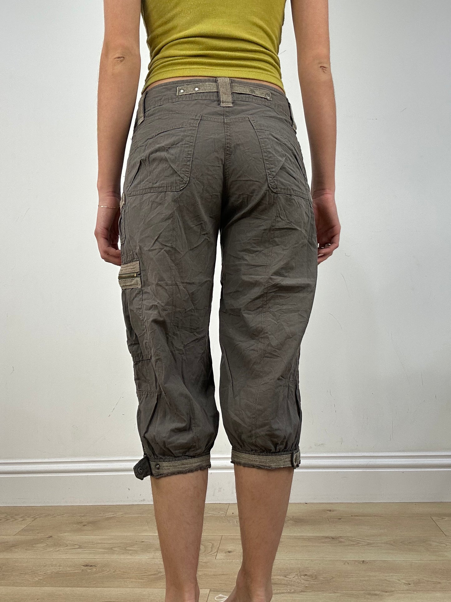 vintage edit nine: part two | small brown 3/4 length capri cargos