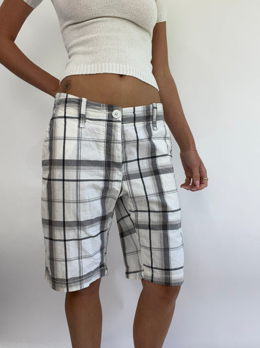 MADELINE ARGY DROP | medium white cargo linen jorts with grey checkered print