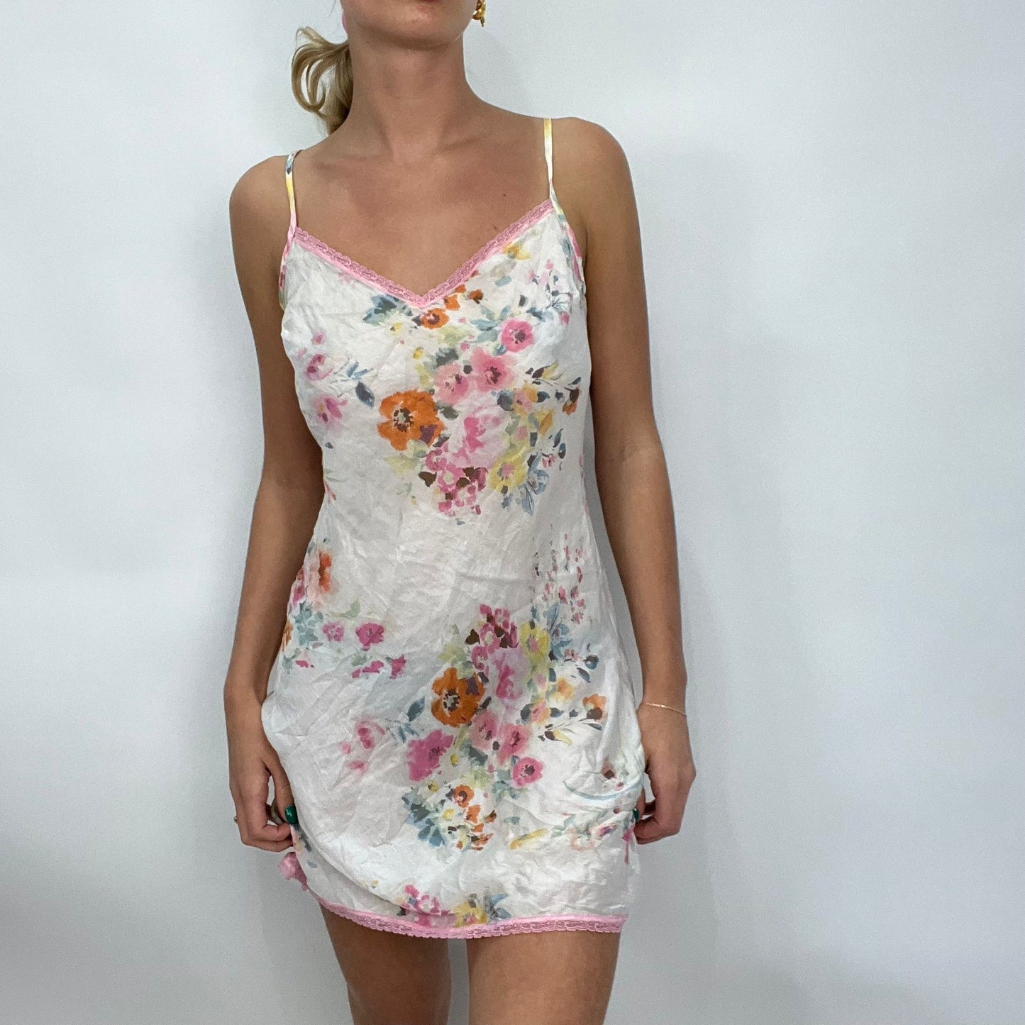 💻 ETHEREAL GIRL DROP | small white floral intimissimi dress