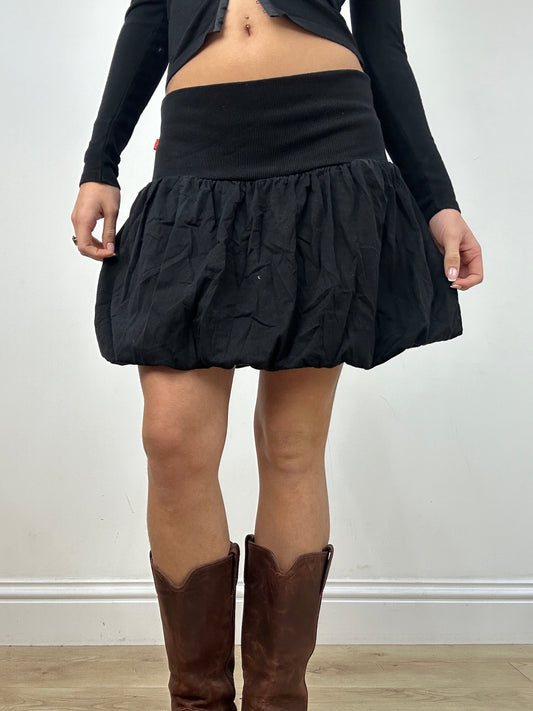 vintage edit four | medium black bubble skirt