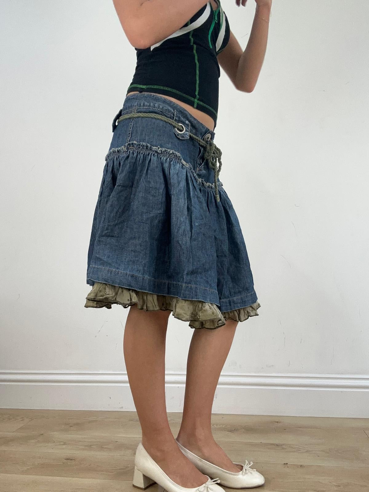 st patrick’s day | medium dark wash denim flowy skirt