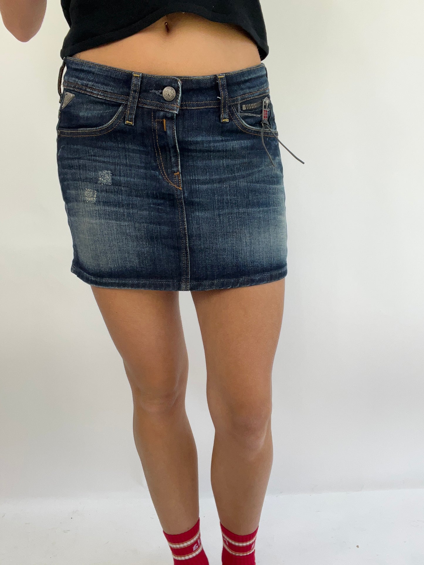 💻 MADELINE ARGY DROP | small dark wash denim mini skirt