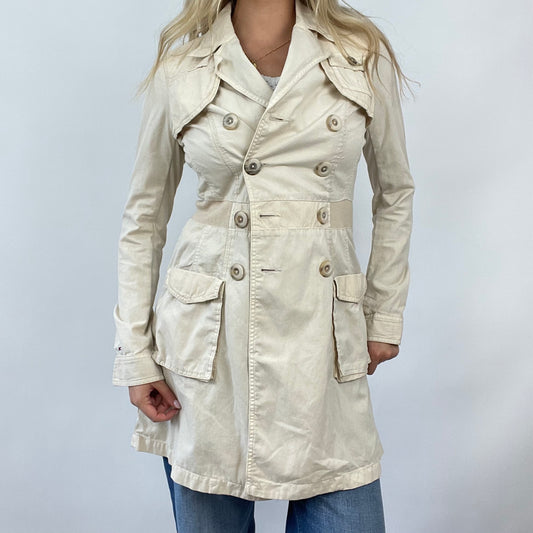 COASTAL GRANDMA DROP | small beige trench coat