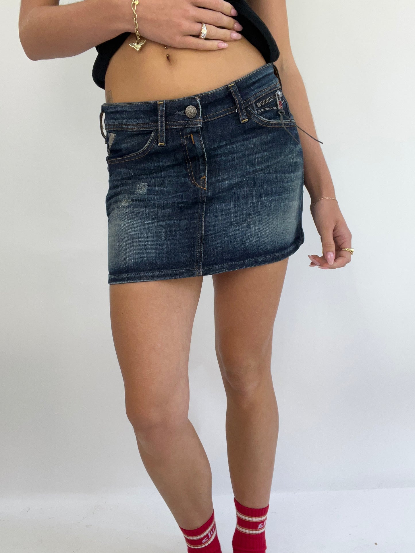 💻 MADELINE ARGY DROP | small dark wash denim mini skirt