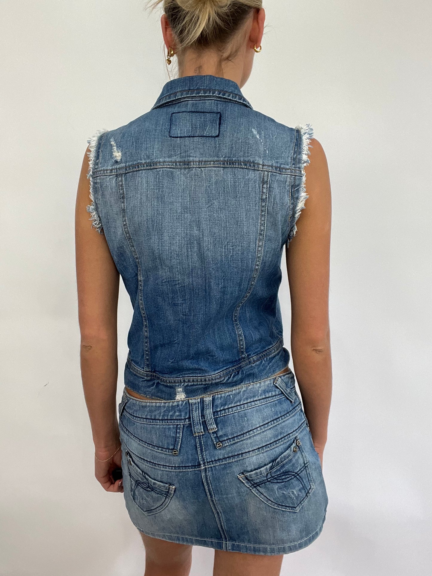 COACHELLA DROP | medium blue old label bershka denim sleeveless jacket with fraying